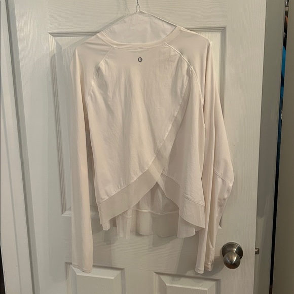 lululemon athletica Tops - Lululemon Quick Pace Long Sleeve Top- white size 12 loose fitting
